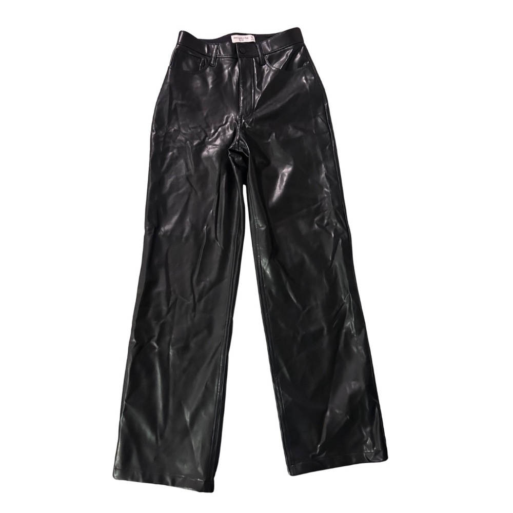 NWT Abercrombie the loose high rise faux black leather pants - size 25/0
